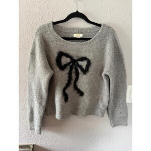Maeve by Anthropologie Grey Shimmer Bow Sweater size S